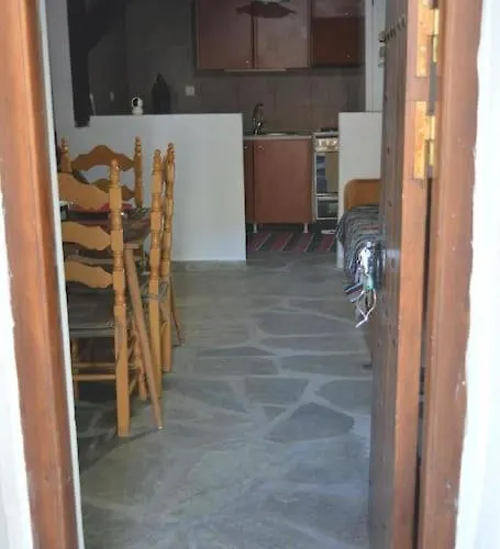 Mrs. Niki's House Hébergement de vacances Dhrákia